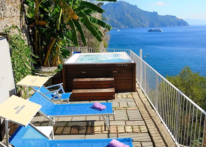 Готель Santa Maria - Luxury 3*