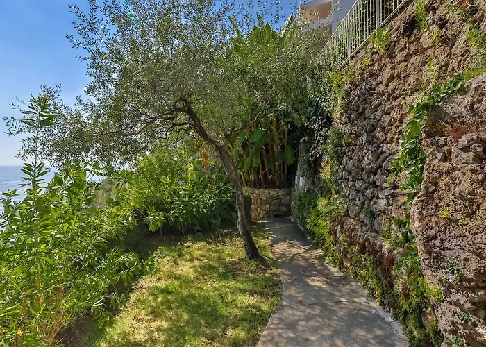 Готель Santa Maria - Luxury