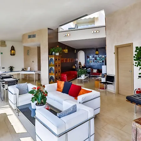 Santa Maria - Luxury Hotell 3*