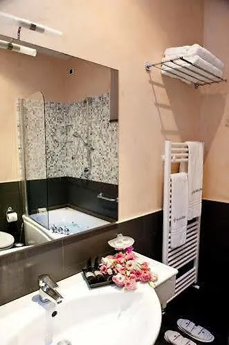 Santa Maria - Luxury Hotel